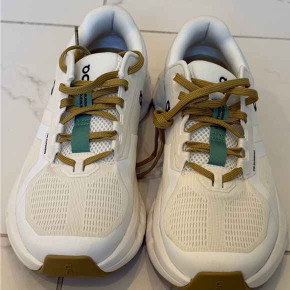 On Running Cloudrunner 2 - Picture 3 of 5